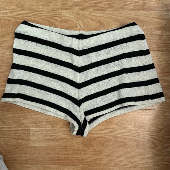 Striped Rustic Shorts - Picture 3 of 3